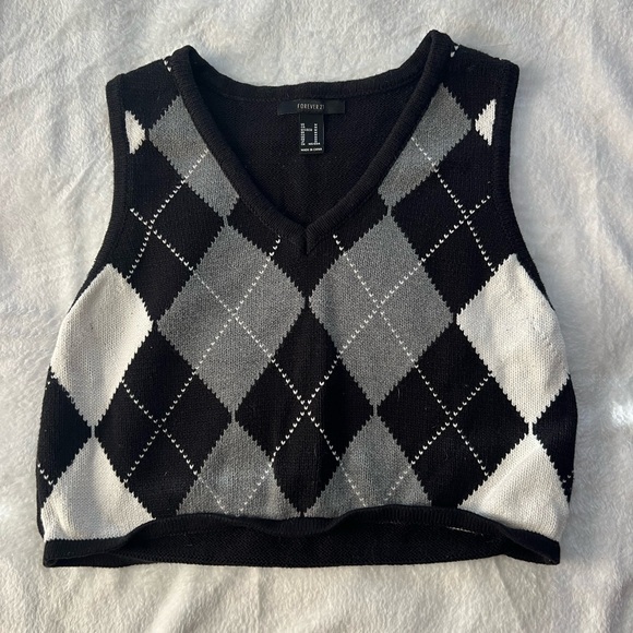 Forever 21 Sweaters - forever 21 vest